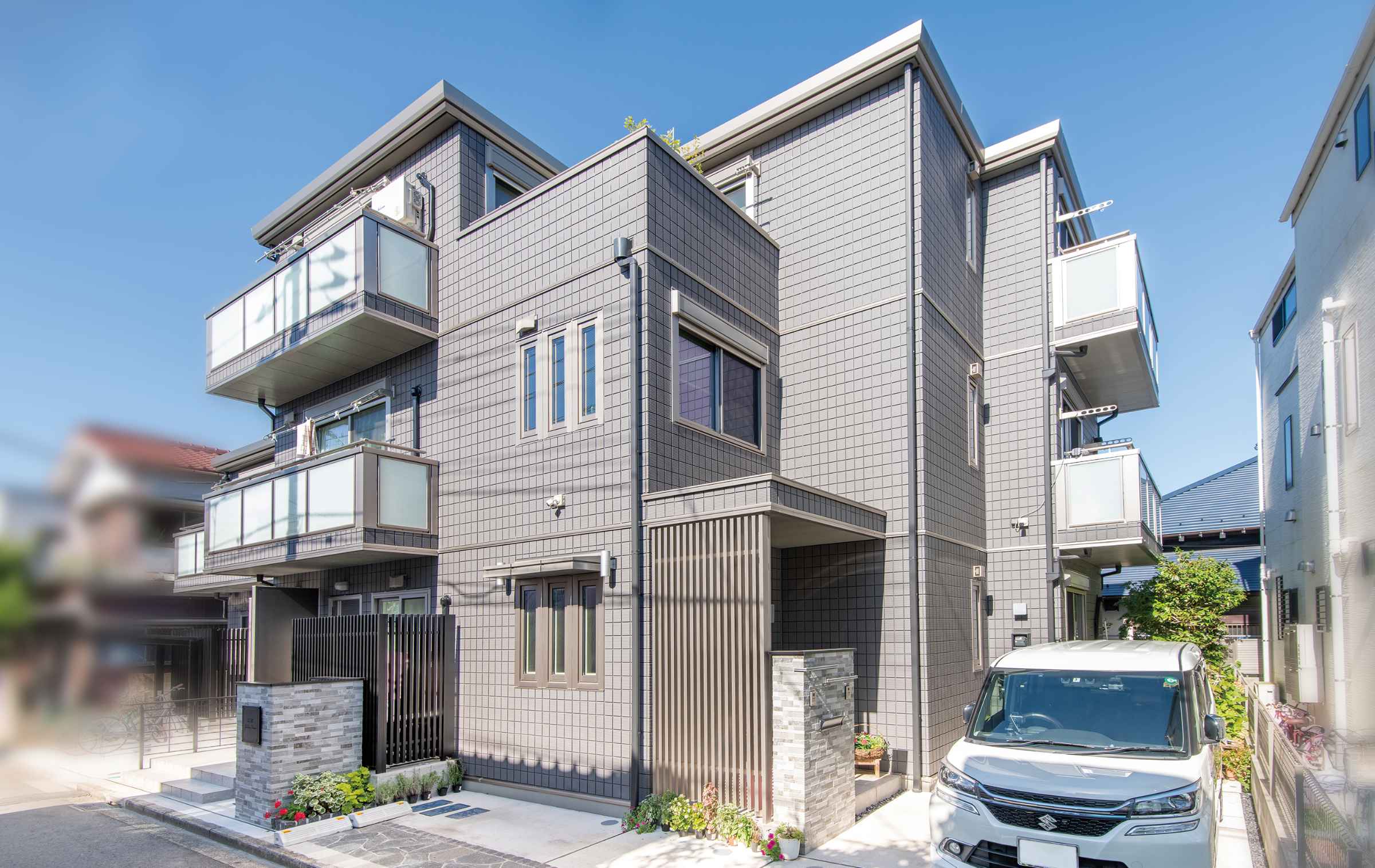 心地よい暮らしと家賃収入を両立した3階建の賃貸併用二世帯住宅 建築実例を見る 東京セキスイハイム