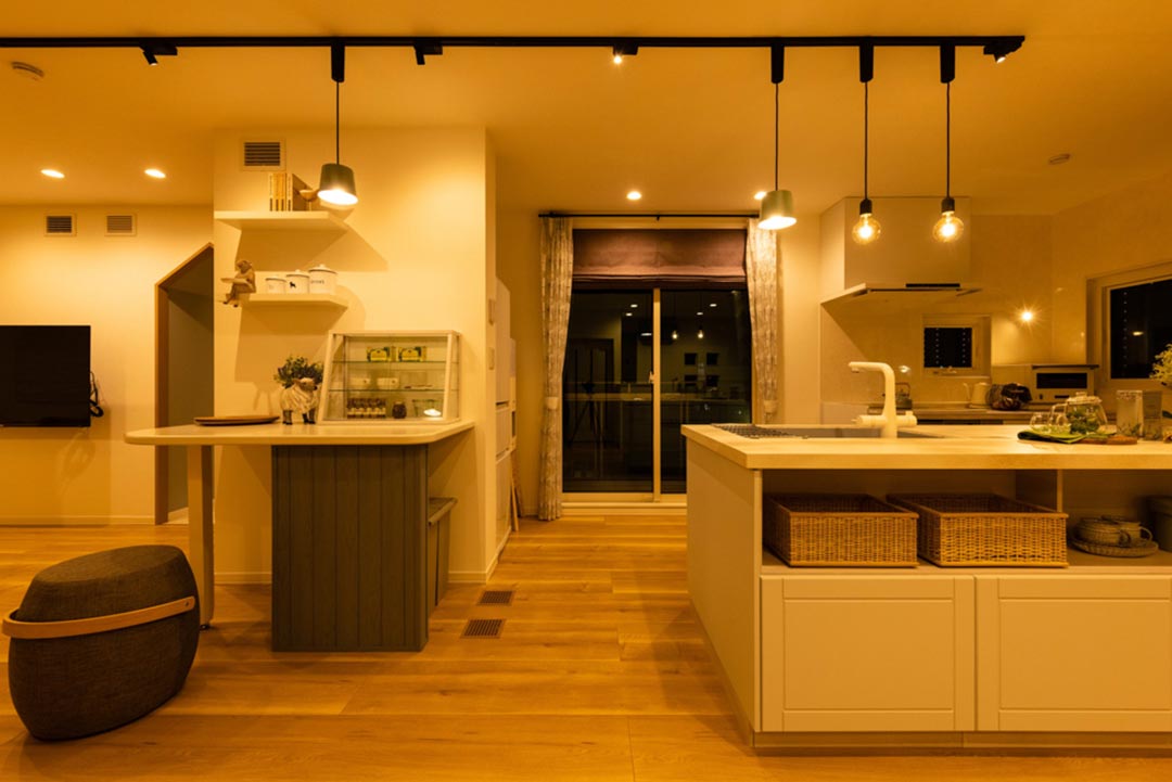 川口鳩ヶ谷デシオ展示場 夜3FLDK