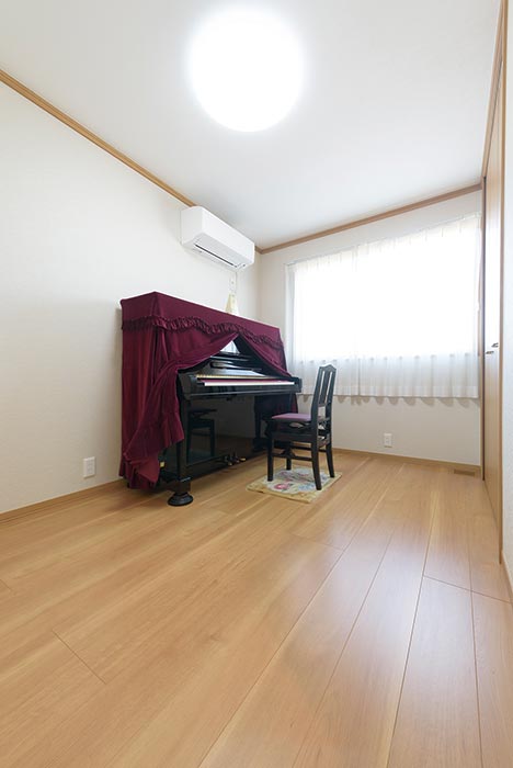 東京セキスイハイム建築実例_建物の防音性能が高いピアノ室