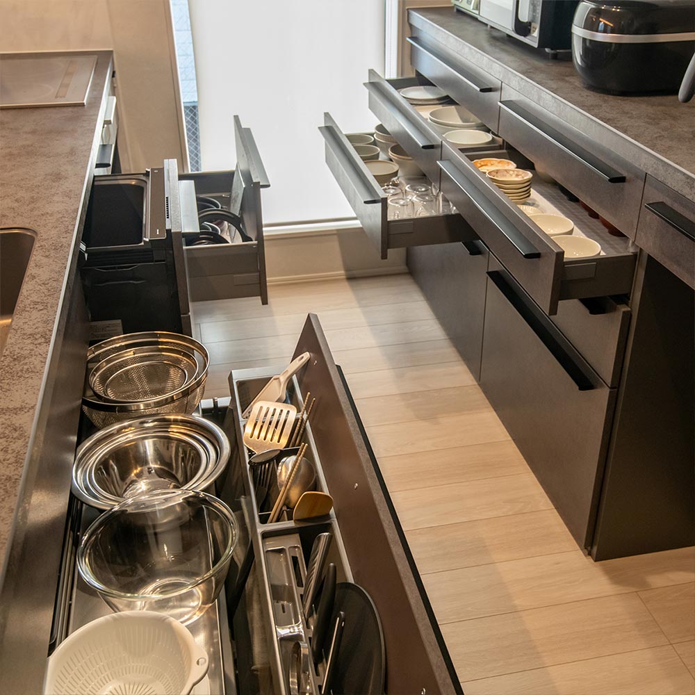 イメージ_東京セキスイハイム建築事例_大容量のキッチンカウンター