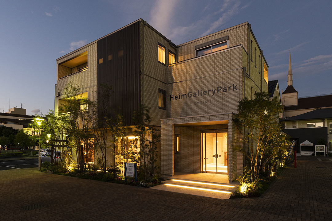 大宮北デシオ展示場_夜外観