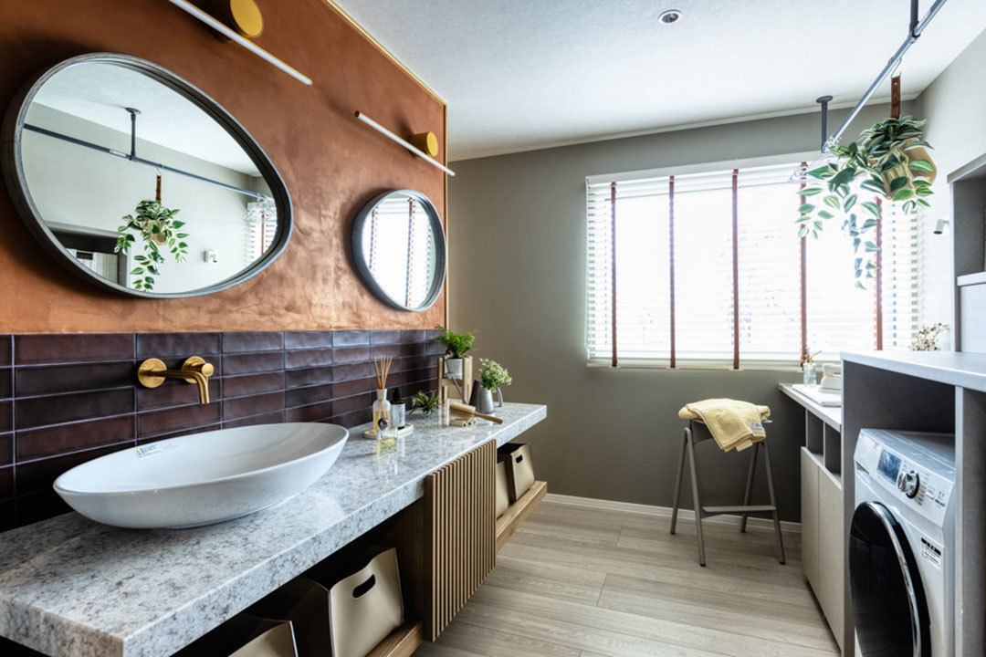 新所沢デシオ展示場_1つの空間で家事を完結できる広々サニタリー