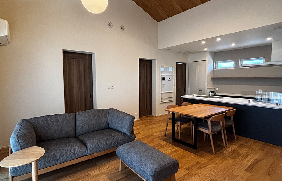 スマートハイムプレイス甲斐市万才　リビング・ダイニング