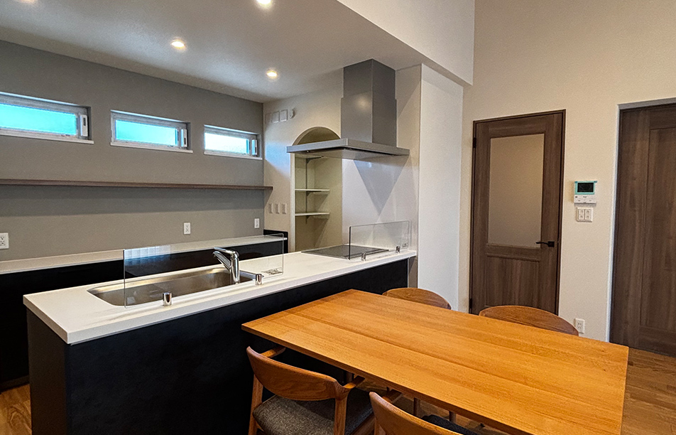 スマートハイムプレイス甲斐市万才　リビング・ダイニング