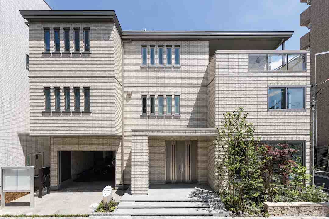 柏駅西口デシオ展示場 外観